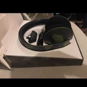 Xbox one headset limited edition armed forces